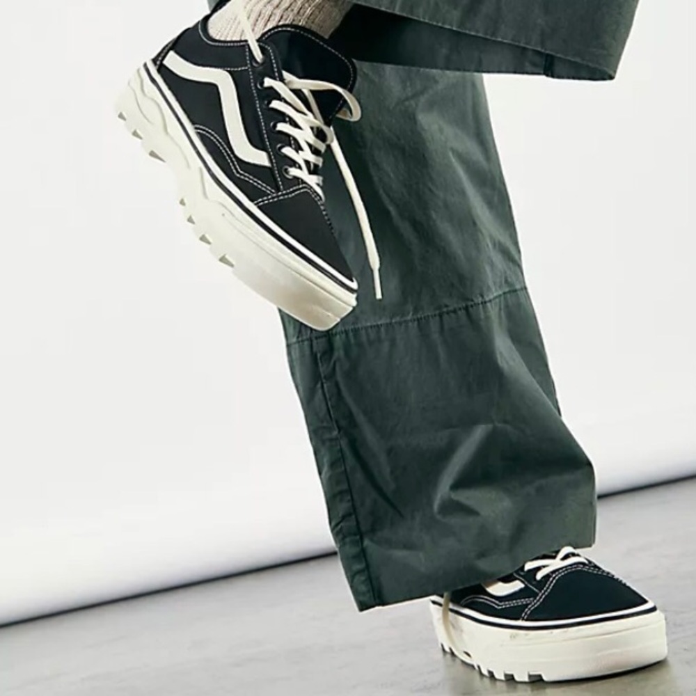 VANS Sentry Old Skool Sneakers NWOT